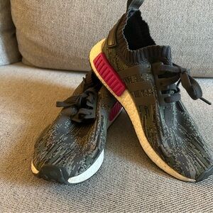 Adidas NMD R1 Primeknit